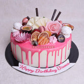 DD.8.e FLOWERS - Adult Birthday Cake - WILTON PATISSERIE